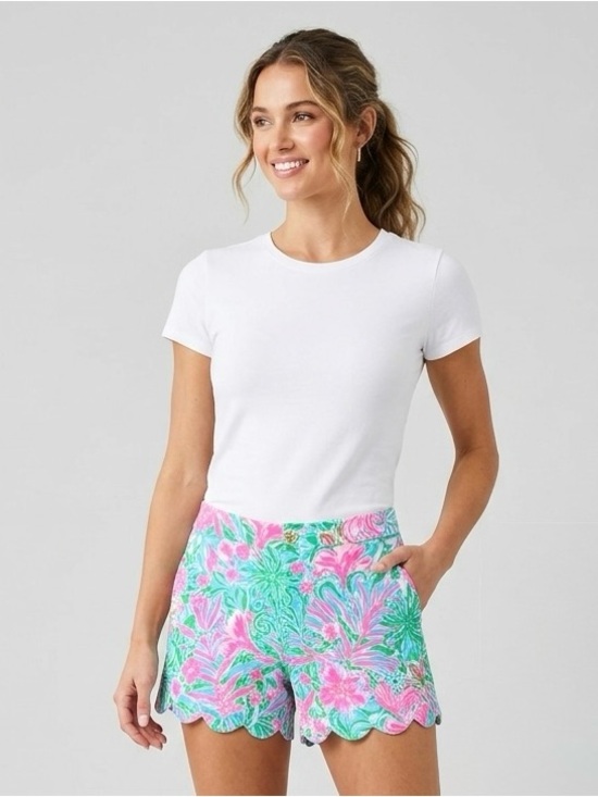 Lilly Pulitzer Pants - Lilly Pulitzer Buttercup Scallop Hem Shorts Sz 4 Leaf It Wild Pink Blue Floral